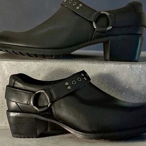 Red Wing Shoes NWOT Women's 7.5 Black Leather Harness Slip On Ankle Boots